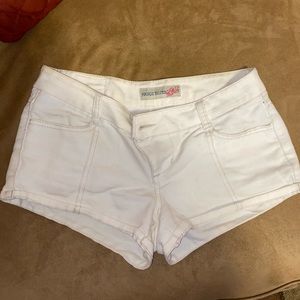 Size 3 Junior White Shorts